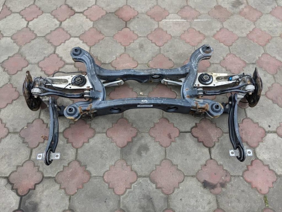 Подрамник задний MERCEDES-BENZ A-class w176 фото 1 — Разборка Мерседес