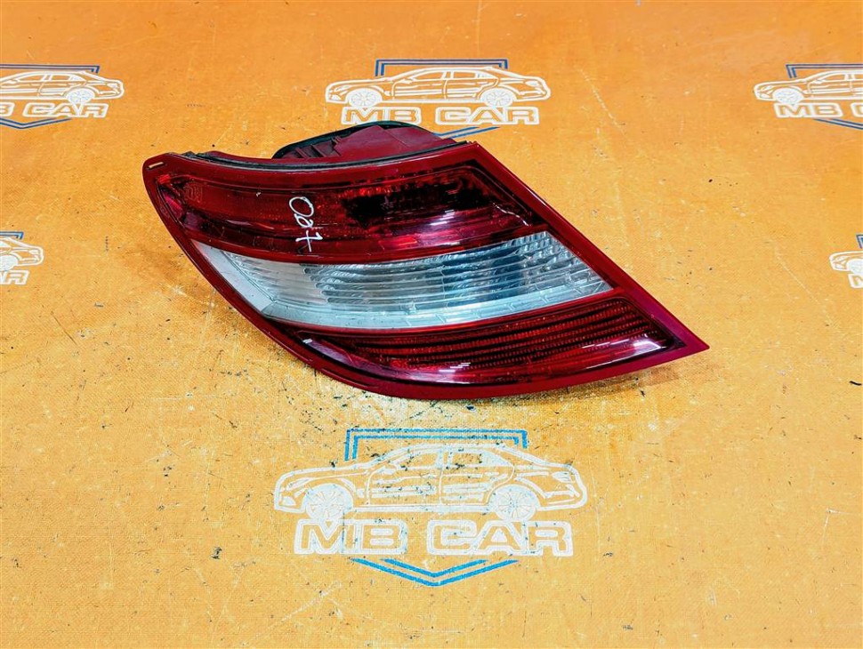 Фонарь задний левый MERCEDES-BENZ C-класс W204/S204 (2006 - 2011) фото 1 — Разборка Мерседес