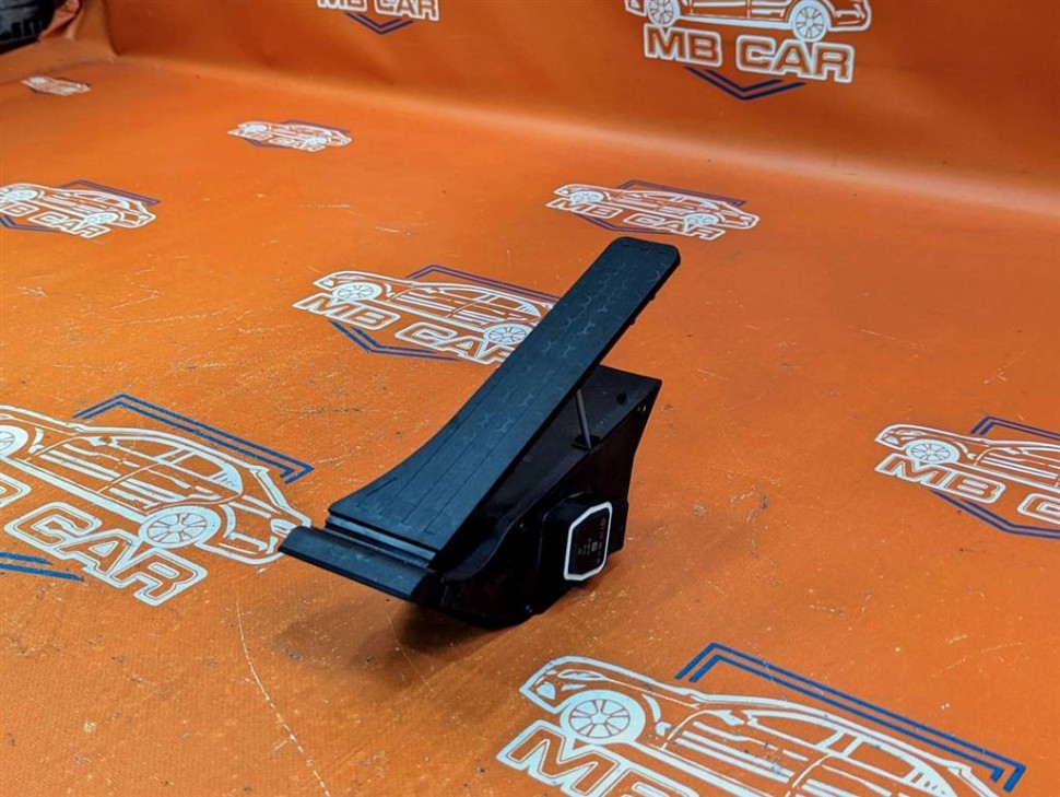 Педаль газа электронная MERCEDES-BENZ SL-класс R231 рестайлинг (2016 - 2020) фото 1 — Разборка Мерседес