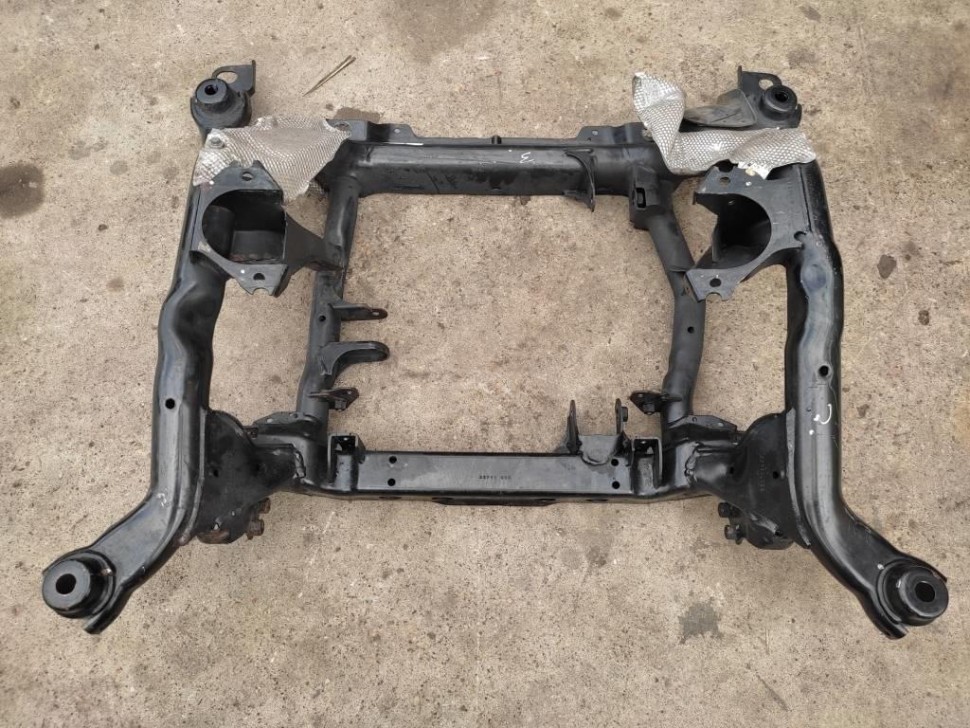 Подрамник передний MERCEDES-BENZ R-класс W251 (2005 - 2007) фото 1 — Разборка Мерседес