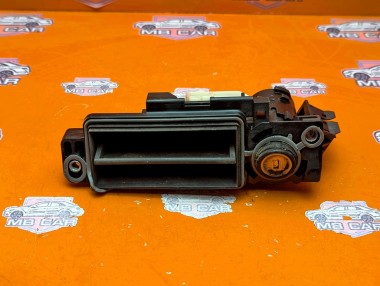 Ручка открытия багажника MERCEDES-BENZ C-класс W203/S203/CL203 (2000 - 2004) &mdash; Разборка Мерседес