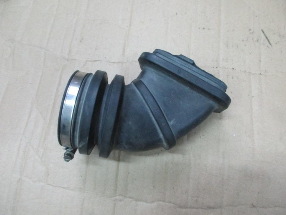 Патрубок воздушный MERCEDES-BENZ M-класс W163 (1997 - 2001) фото 1 — Разборка Мерседес