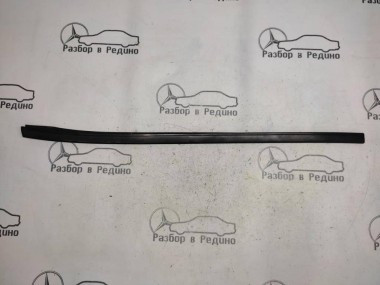 Молдинг лобового стекла MERCEDES-BENZ R-класс W251 (2005 - 2007) — Разборка Мерседес