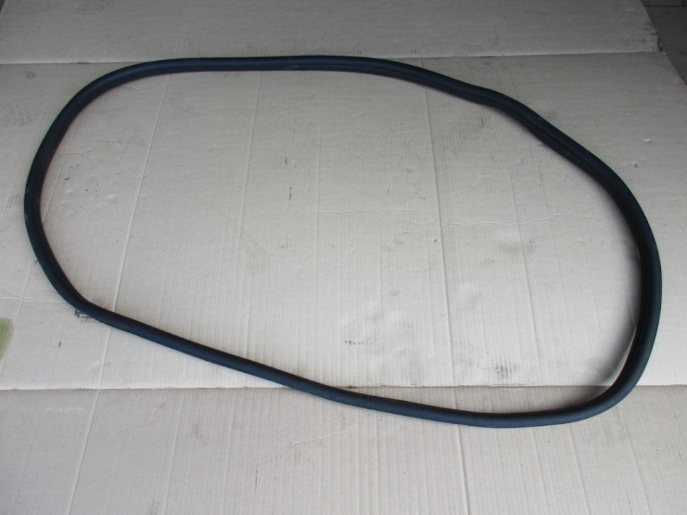 Уплотнитель дверного проема ( на кузове ) MERCEDES-BENZ GLC-класс Coupe C253 (2016 - 2019) фото 1 — Разборка Мерседес