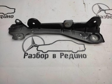 Кронштейн крепления крыла MERCEDES-BENZ M-класс W164 (2005 - 2008) — Разборка Мерседес
