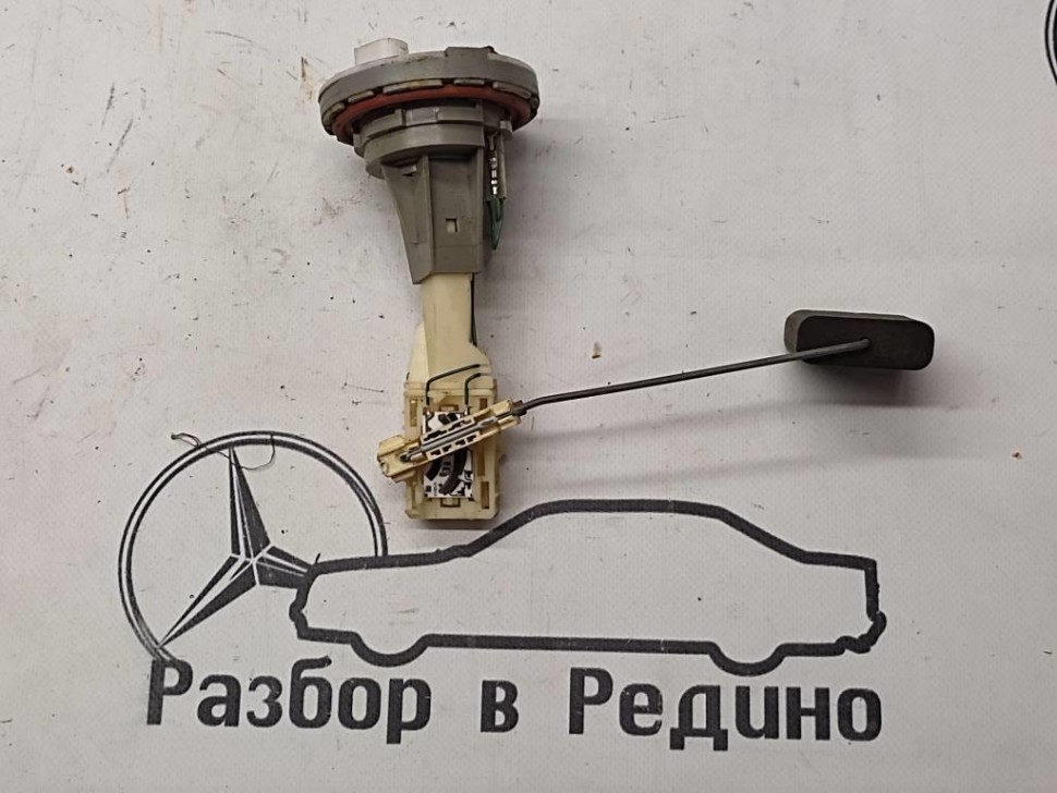 Датчик уровня топлива MERCEDES-BENZ E-класс W210/S210 (1995 - 1999) фото 1 — Разборка Мерседес