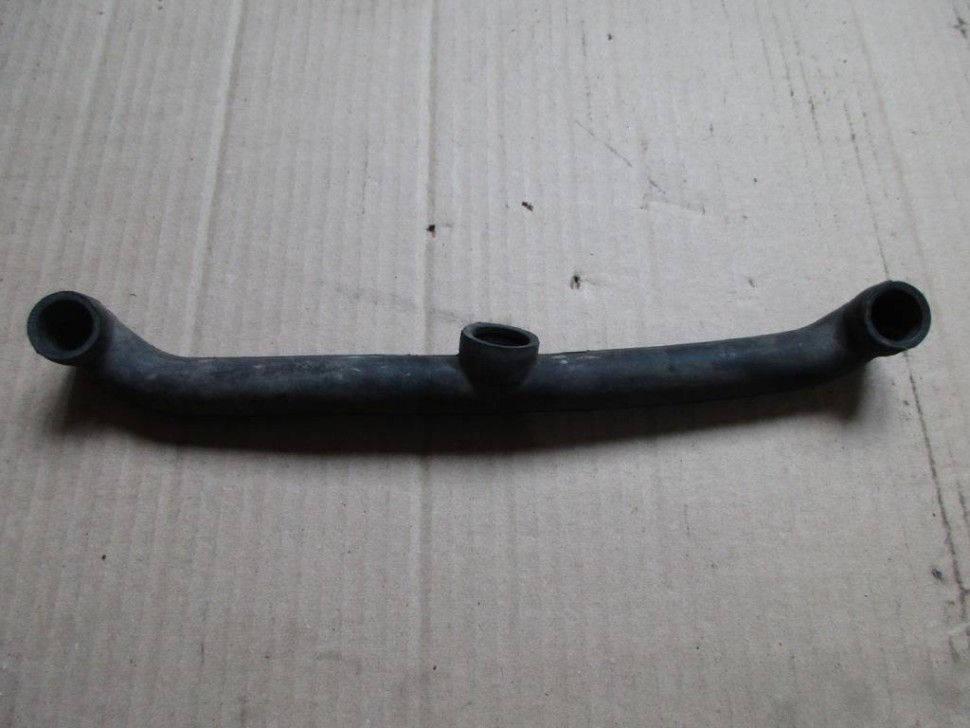 Трубка вентиляции картерных газов MERCEDES-BENZ CL-класс C215 рестайлинг (2002 - 2006) фото 1 — Разборка Мерседес