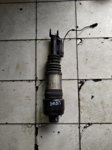 Пневмостойка передняя MERCEDES-BENZ E-класс W211/S211 (2002 - 2006) — Разборка Мерседес