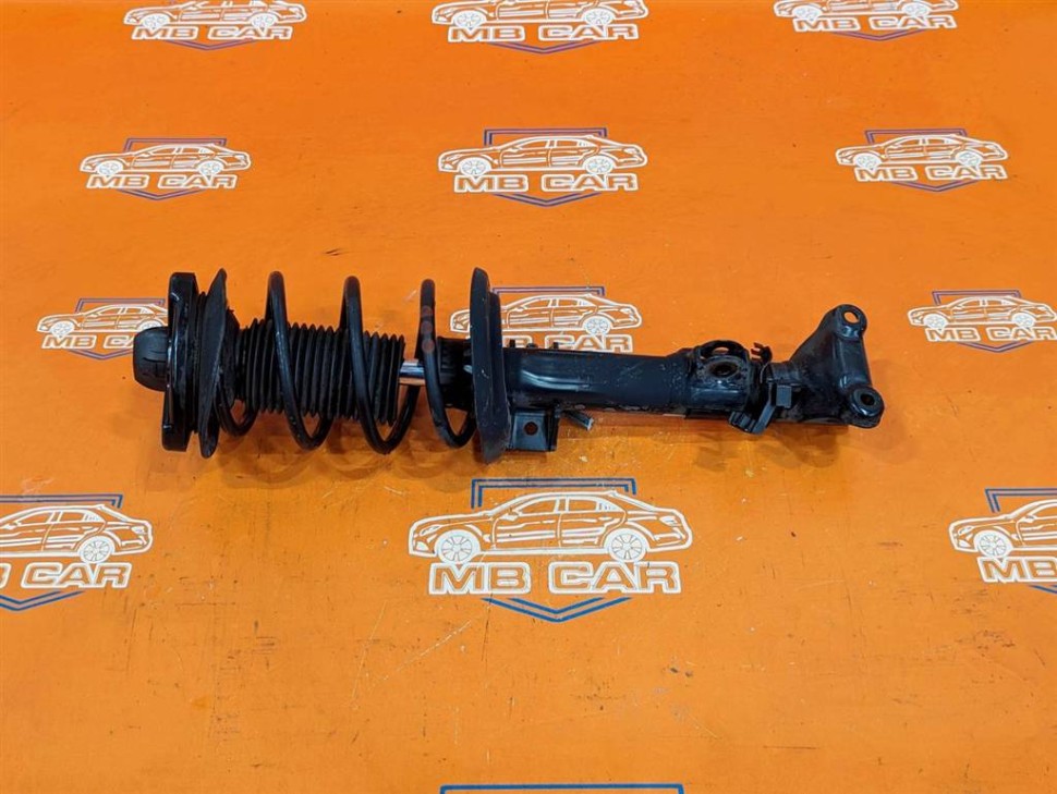 Стойка передняя MERCEDES-BENZ C-класс W204/S204/С204 рестайлинг (2011 - 2015) фото 1 — Разборка Мерседес