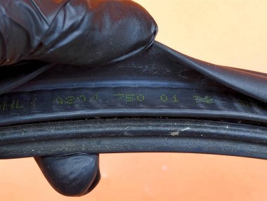 Уплотнитель крышки багажника MERCEDES-BENZ C-класс W204/S204/С204 рестайлинг (2011 - 2015) — Разборка Мерседес