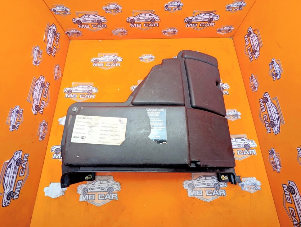 Крышка блока предохранителей MERCEDES-BENZ M-класс W163 рестайлинг (2001 - 2005) фото 1 &mdash; Разборка Мерседес