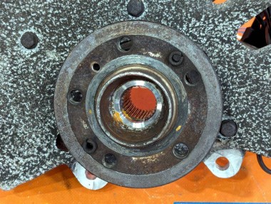 Кулак поворотный передний левый MERCEDES-BENZ GLE-класс Coupe C292 (2015 - 2019) — Разборка Мерседес