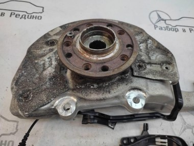 Кулак поворотный передний левый MERCEDES-BENZ GLC-класс AMG X253 (2016 - 2019) — Разборка Мерседес