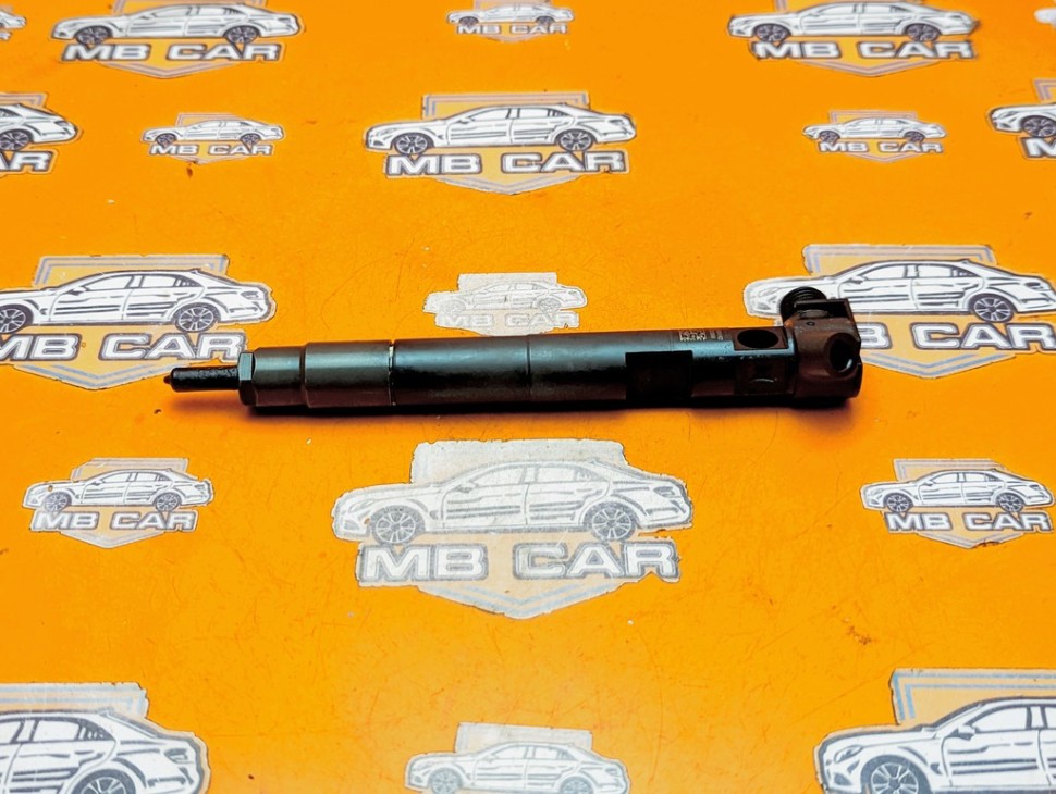 Форсунка ДИЗЕЛЬ MERCEDES-BENZ C-класс W205/S205/C205/A205 (2014 - 2018) фото 1 — Разборка Мерседес