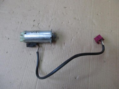 Моторчик регулировки сидений MERCEDES-BENZ S-класс W220 (1998 - 2005) — Разборка Мерседес