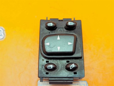 Кнопка регулировки зеркал MERCEDES-BENZ S-класс W220 рестайлинг (2002 - 2005) — Разборка Мерседес