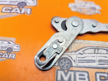Петля капота MERCEDES-BENZ E-класс W212/S212/C207/A207 (2009 - 2013) — Разборка Мерседес