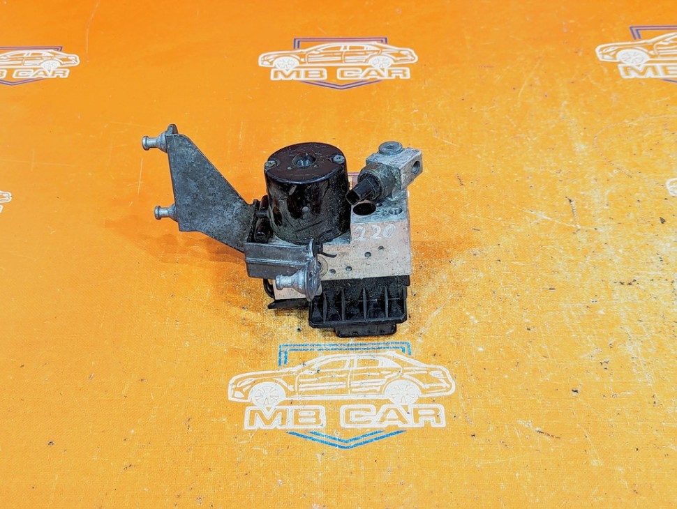 Блок ABS MERCEDES-BENZ S-класс W220 (1998 - 2005) фото 1 — Разборка Мерседес