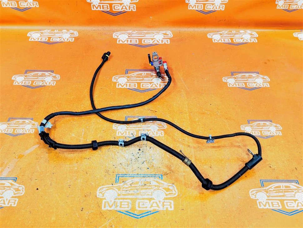 Провод стартера MERCEDES-BENZ C-класс W204/S204 (2006 - 2011) фото 1 — Разборка Мерседес