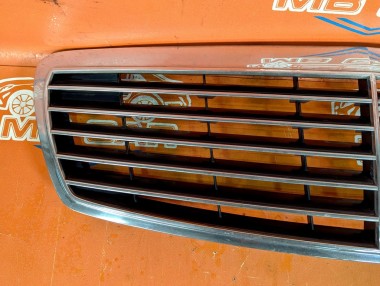 Решетка радиатора MERCEDES-BENZ E-класс W211/S211 (2002 - 2006) &mdash; Разборка Мерседес