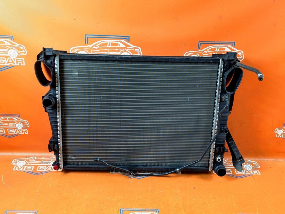 Радиатор MERCEDES-BENZ S-класс W220 рестайлинг (2002 - 2005) фото 1 — Разборка Мерседес