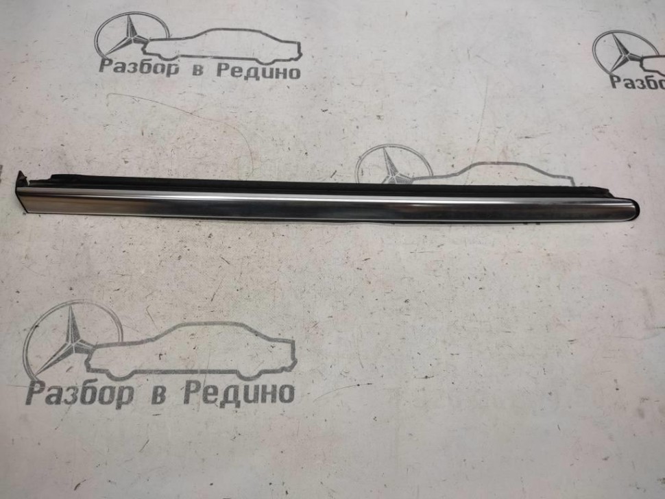 Молдинг заднего стекла MERCEDES-BENZ R-класс W251 (2005 - 2007) фото 1 — Разборка Мерседес