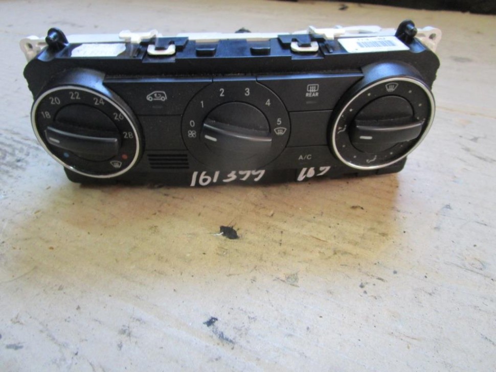 Панель управления климатом MERCEDES-BENZ A-класс W169 (2004 - 2008) фото 1 — Разборка Мерседес