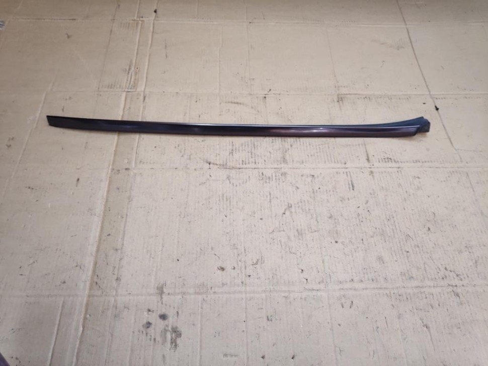 Молдинг лобового стекла MERCEDES-BENZ CLK-класс C209/W209 (2002 - 2005) фото 1 — Разборка Мерседес