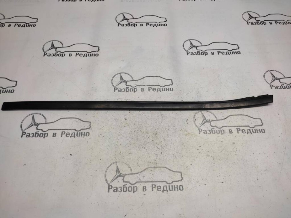 Молдинг лобового стекла MERCEDES-BENZ R-класс W251 (2005 - 2007) фото 1 — Разборка Мерседес