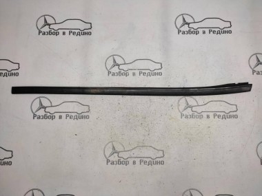 Молдинг лобового стекла MERCEDES-BENZ R-класс W251 (2005 - 2007) — Разборка Мерседес