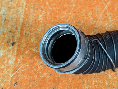 Патрубок интеркулера MERCEDES-BENZ SLK-класс R171 (2004 - 2008) &mdash; Разборка Мерседес