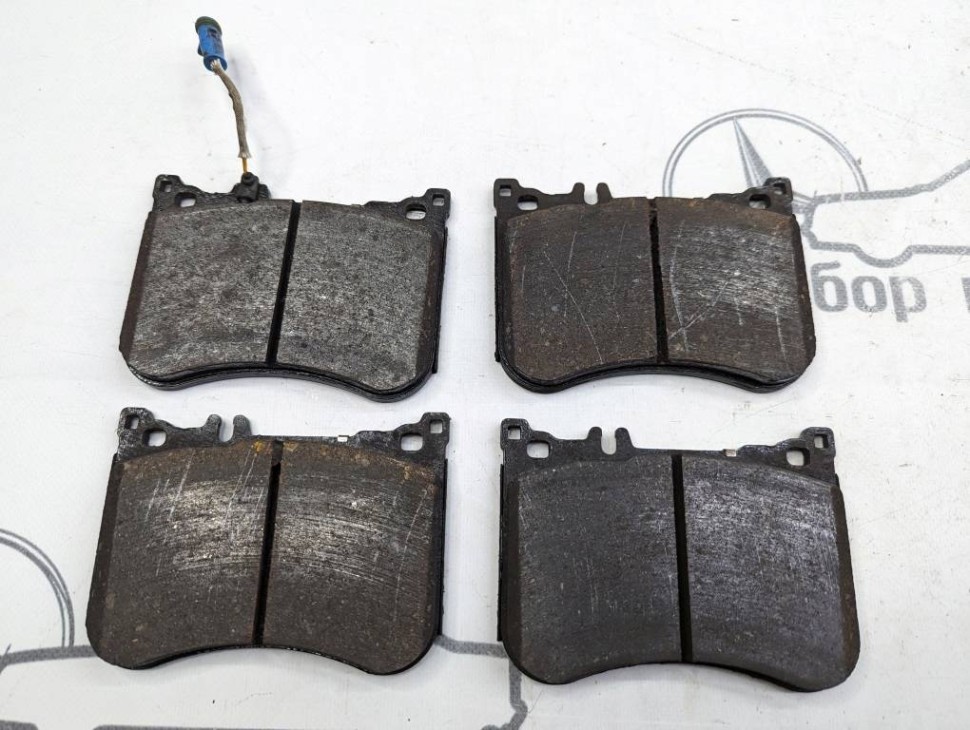 Колодки тормозные передние к-кт MERCEDES-BENZ S-класс W222/C217/A217 (2013 - 2017) фото 1 — Разборка Мерседес