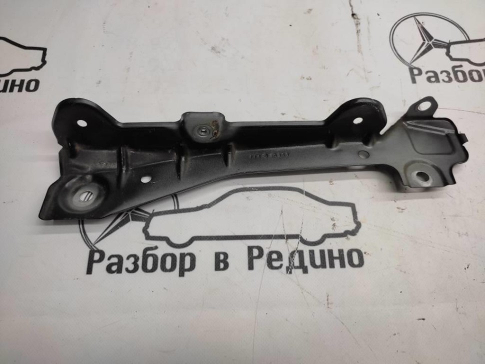 Кронштейн крепления крыла MERCEDES-BENZ M-класс W164 (2005 - 2008) фото 1 — Разборка Мерседес