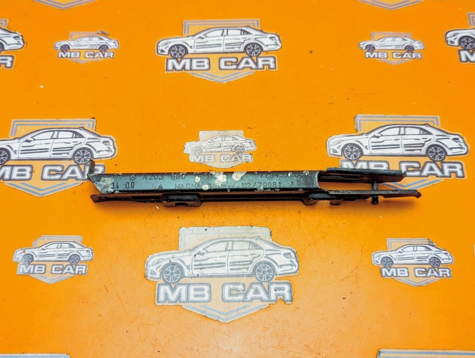 Кронштейн крепления бампера MERCEDES-BENZ C-класс W203/S203/CL203 рестайлинг (2004 - 2008) фото 1 — Разборка Мерседес