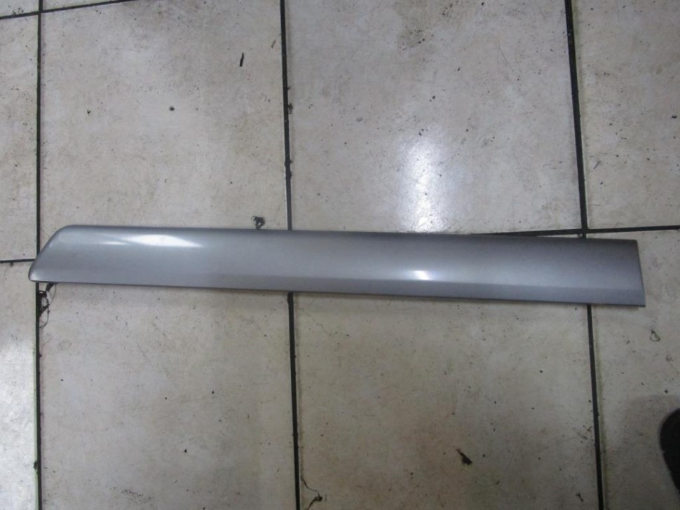 Молдинг двери MERCEDES-BENZ E-класс W210/S210 (1995 - 1999) фото 1 — Разборка Мерседес