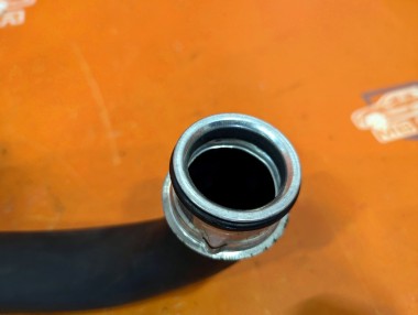 Патрубок радиатора MERCEDES-BENZ E-класс W211/S211 (2002 - 2006) — Разборка Мерседес