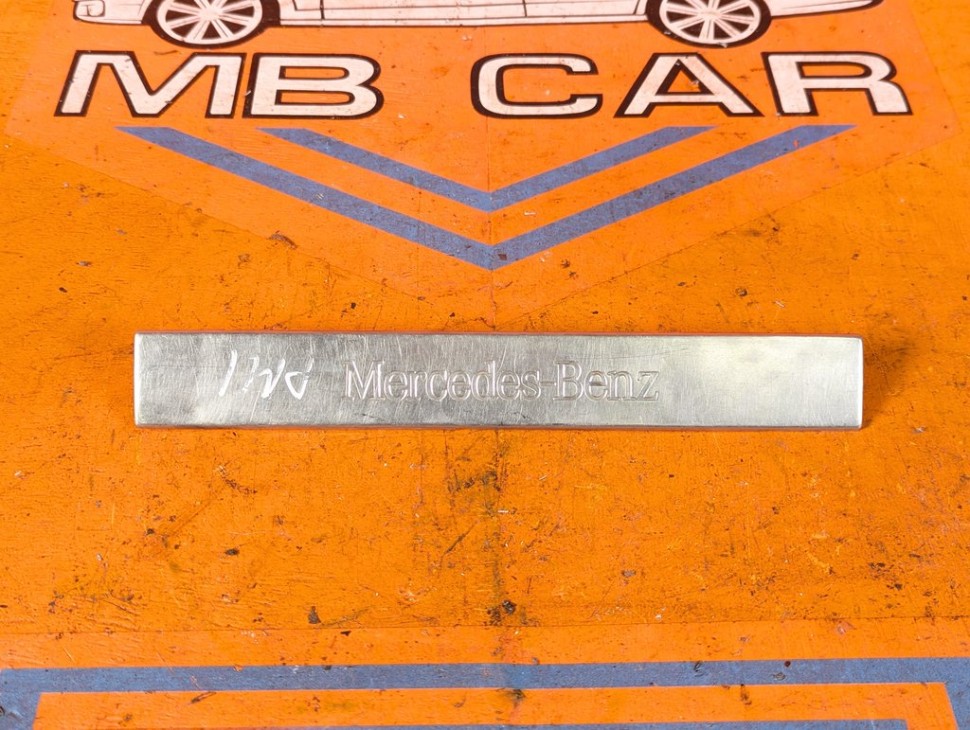 Накладка порога внутренняя MERCEDES-BENZ M-класс W163 рестайлинг (2001 - 2005) фото 1 &mdash; Разборка Мерседес