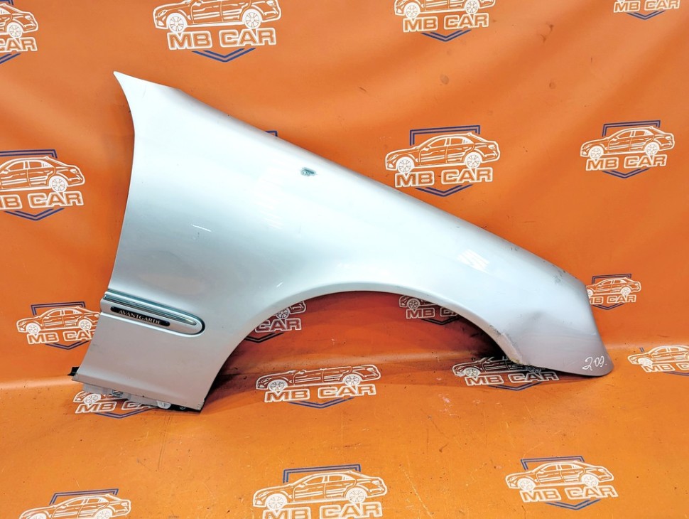 Крыло переднее правое MERCEDES-BENZ C-класс W203/S203/CL203 (2000 - 2004) фото 1 — Разборка Мерседес