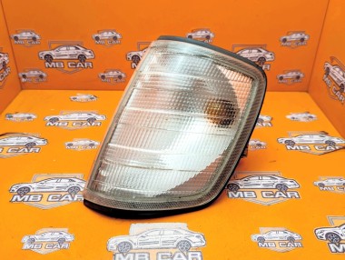 Поворотник левый MERCEDES-BENZ E-класс W124/S124/C124/A124 (1984 - 1997) — Разборка Мерседес