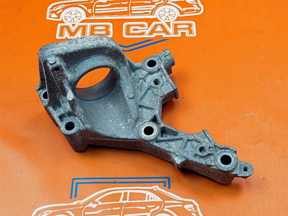 Кронштейн двигателя MERCEDES-BENZ A-класс W177 (2018 - 2023) фото 1 — Разборка Мерседес