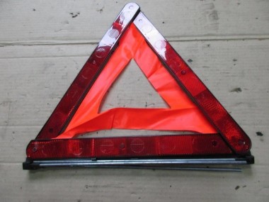 Знак аварийной остановки MERCEDES-BENZ M-класс W163 рестайлинг (2001 - 2005) — Разборка Мерседес