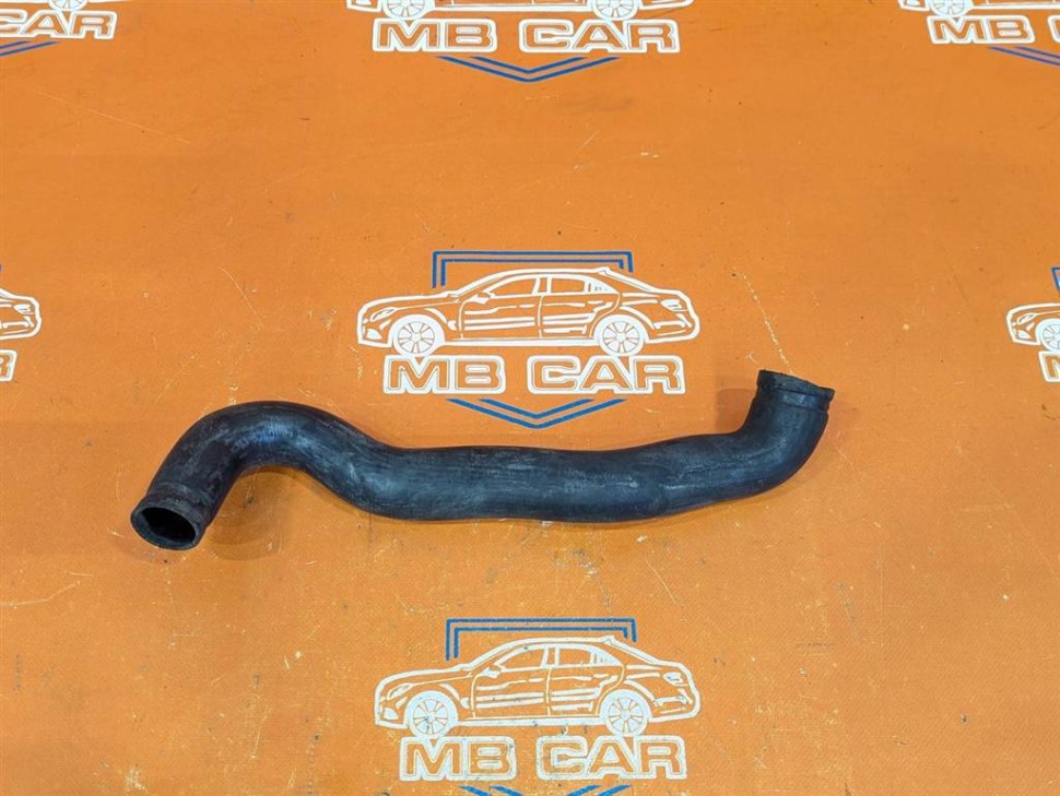 Патрубок радиатора MERCEDES-BENZ M-класс W163 (1997 - 2001) фото 1 — Разборка Мерседес