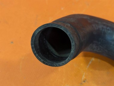 Патрубок радиатора MERCEDES-BENZ M-класс W163 (1997 - 2001) — Разборка Мерседес