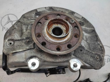 Кулак поворотный передний правый MERCEDES-BENZ GLC-класс AMG X253 (2016 - 2019) — Разборка Мерседес