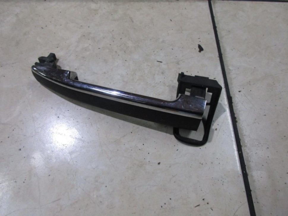 Ручка двери наружняя MERCEDES-BENZ E-класс W210/S210 (1995 - 1999) фото 1 — Разборка Мерседес