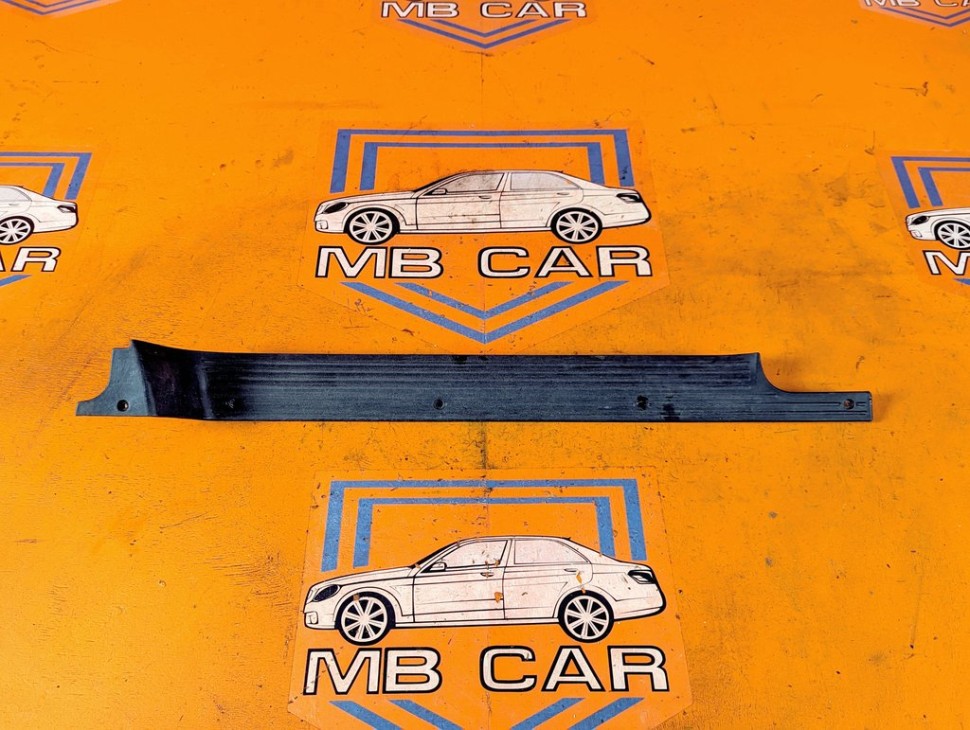 Накладка порога внутренняя MERCEDES-BENZ Vito W638 (1996 - 2003) фото 1 &mdash; Разборка Мерседес