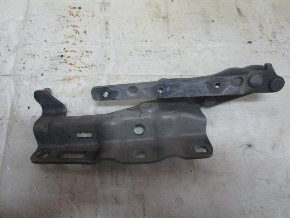 Петля капота MERCEDES-BENZ C-класс W203/S203/CL203 рестайлинг (2004 - 2008) фото 1 — Разборка Мерседес