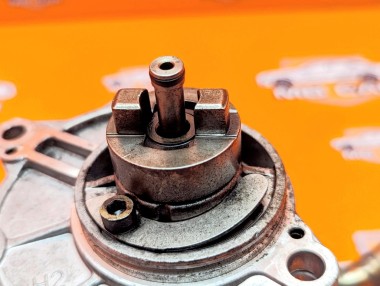 Насос вакуумный MERCEDES-BENZ M-класс W163 рестайлинг (2001 - 2005) — Разборка Мерседес