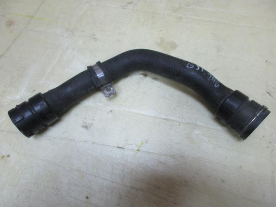 Патрубок ОЖ MERCEDES-BENZ B-класс W246 (2011 - 2014) фото 1 — Разборка Мерседес