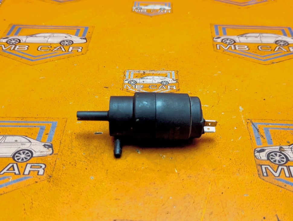 Насос омывателей MERCEDES-BENZ V-класс W638/W639 (1996 - 2003) V 220 2.1 D AT (122 л.с.) фото 1 &mdash; Разборка Мерседес